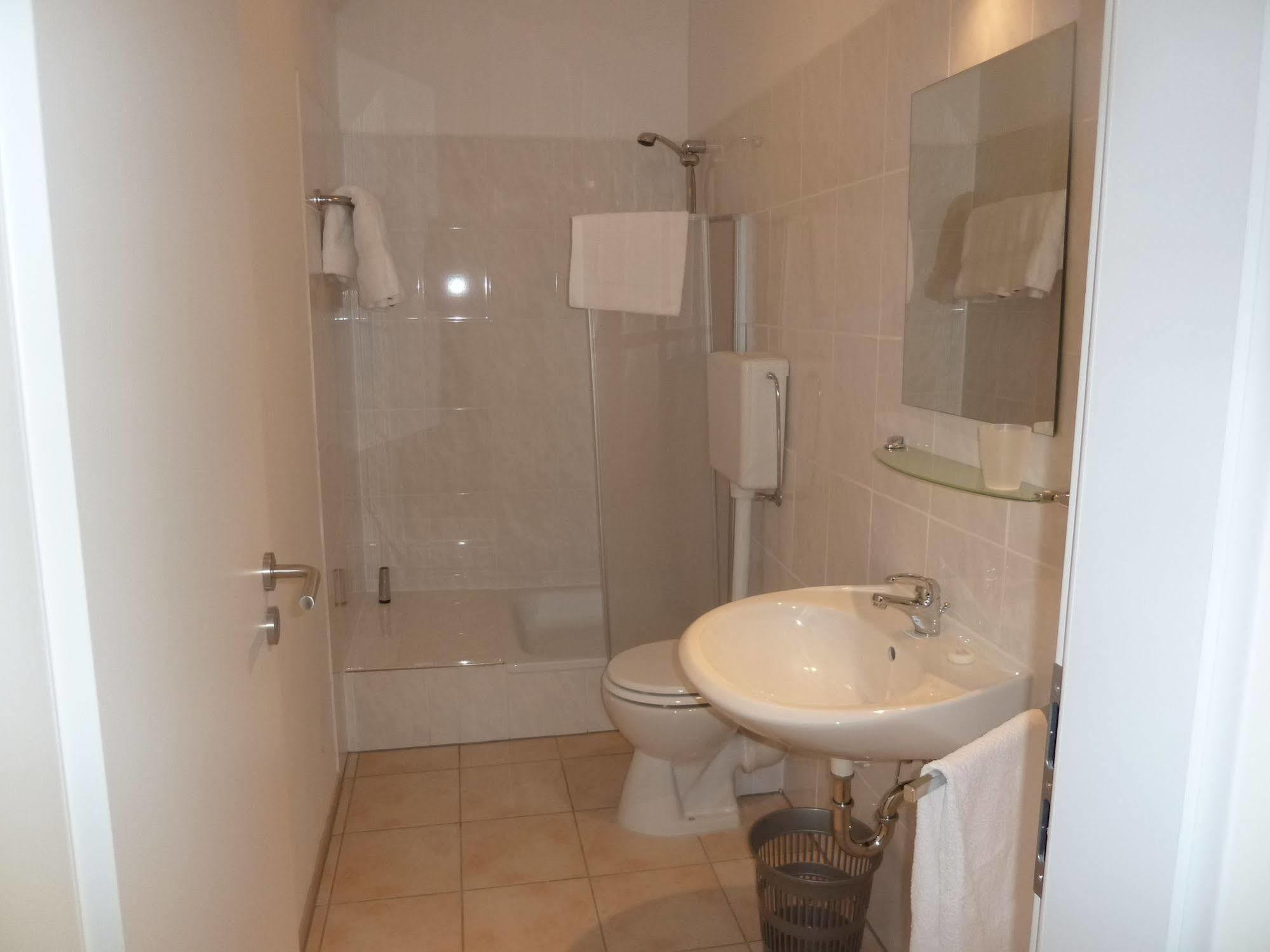 Relax Hotel Offenbach am Main Bagian luar foto